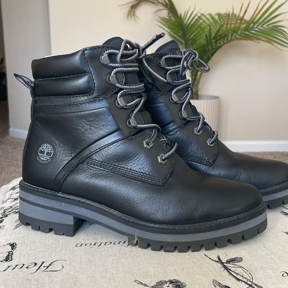 Timberland Courmayeur Valley Mid Boot Black - Picture 1 of 9